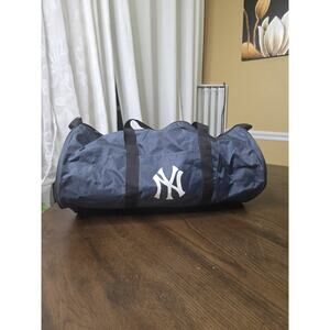 Adidas NY New‎ York Yankees Duffle Bag Gym Carry On Travel Luggage Tote 21 Inch